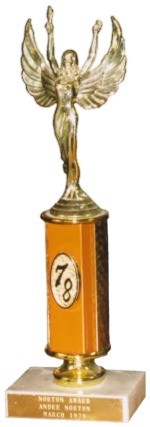 Norton Award (powiększenie)